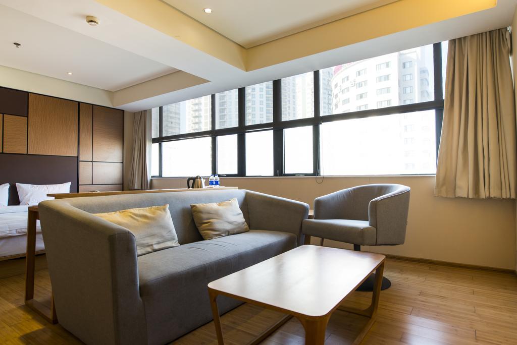 Ji Xie Tu Road Hotel 3*