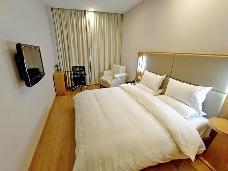 Ji Xie Tu Road Hotel 3*